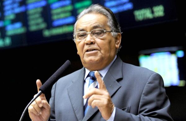 Deputado Asdr&uacute;bal Bentes se entrega &agrave; Justi&ccedil;a no DF (Agência Brasil)