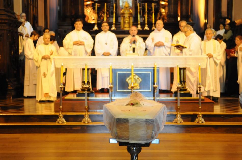 Missa de despedida ao c&ocirc;nego Carlos Menegazzi foi rezada na Catedral Metropolitana de Campinas ( Edu Fortes/AAN)