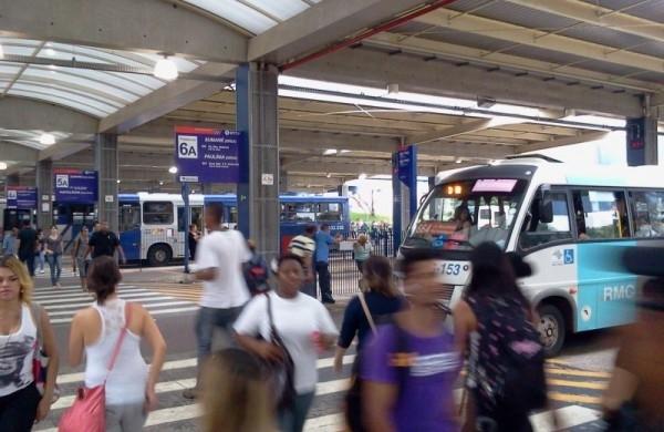 Atualmente, os que descem na Esta&ccedil;&atilde;o dos Expedicion&aacute;rios em Campinas t&ecirc;m que andar quase um quil&ocirc;metro at&eacute; &agrave; rodovi&aacute;ria ou ao terminal  (Thiago Fonseca/AAN)