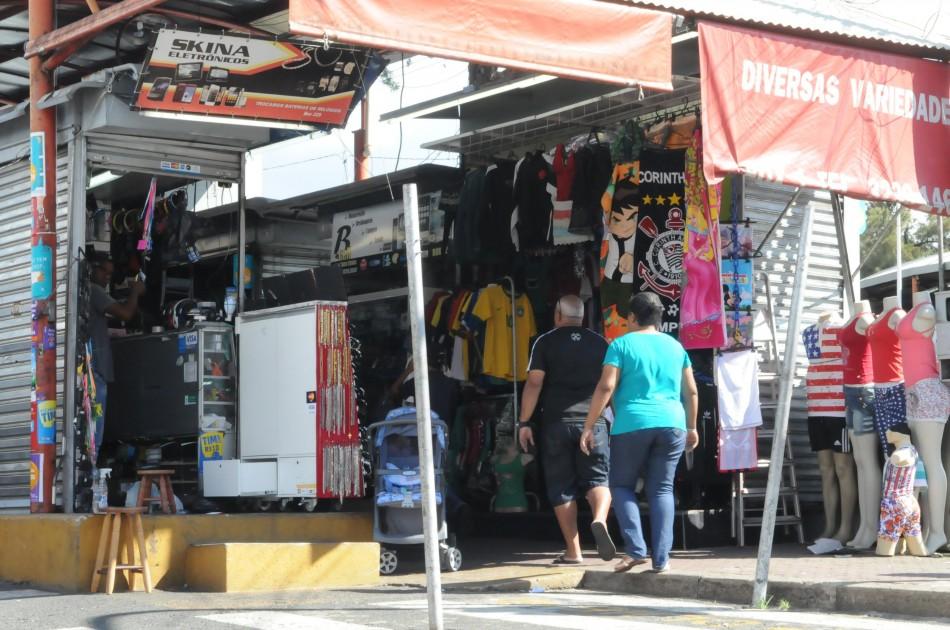 Quase nada foi feito para regularizar a situa&ccedil;&atilde;o dos camel&ocirc;s quase um ano ap&oacute;s acordo com Minist&eacute;rio P&uacute;blico (fortes)