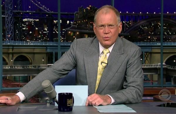 David Letterman, de 66 anos, na bancada de seu programa 'Late Night' ( Divulgação)