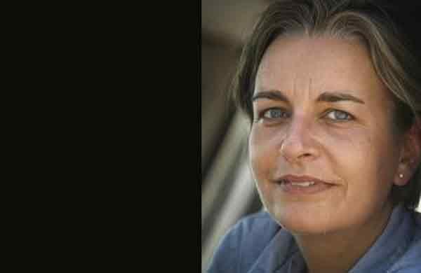Anja Niedringhaus, de 48 anos, fot&oacute;grafa alem&atilde; aclamada internacionalmente, morreu na hora ( Reprodução)