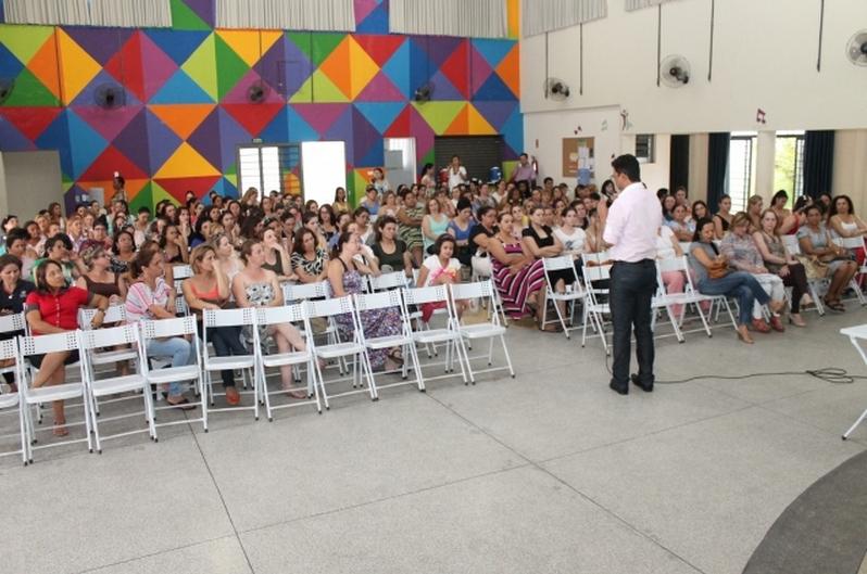 Evento &eacute; destinado aos professores da rede municipal de ensino de Sumar&eacute; ( Cedoc/RAC)