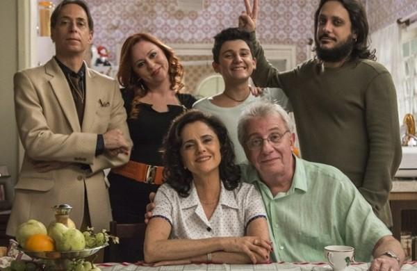 Parte do elenco de 'A Grande Fam&iacute;lia': seriado mais longevo da televis&atilde;o brasileira ( Divulgação)