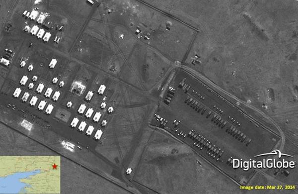Imagens de sat&eacute;lite divulgadas pela Otan mostram ex&eacute;rcito russo pr&oacute;ximo &agrave; fronteira com a Ucr&acirc;nia (France Press)