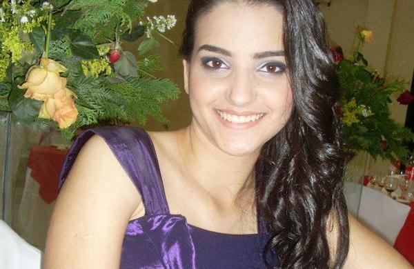 A estudante de direito Andressa Rodrigues, que morreu arremessada (Reprodução/Arquivo Pessoal)