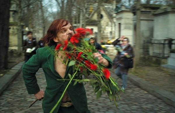 Cena do filme Holy Motors (Divulgação)