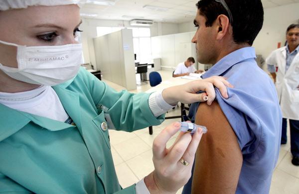 Campanha Nacional de Vacina&ccedil;&atilde;o contra a Gripe come&ccedil;a semana que vem (Divulgação/Agência Fiep)