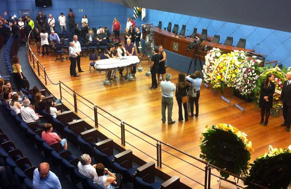 Corpo de Luciano do Valle &eacute; velado na C&acirc;mara Municipal de Campinas (Dominique Torquato /AAN)