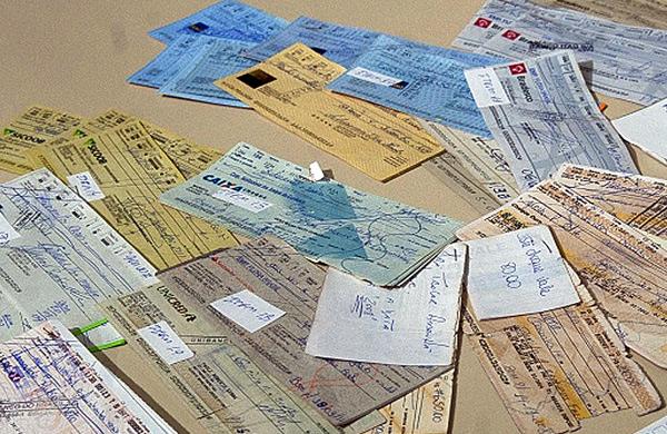 N&uacute;mero de cheques sem fundos cresce em maio, diz Serasa (Agência Brasil)