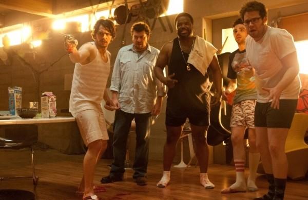 Cena do filme '&Eacute; o Fim', de Evan Goldberg e Seth Rogen (2013) ( Divulgação)