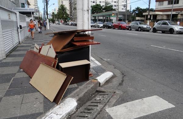 Quem for multado pelo descarte irregular ter&aacute; sete dias para recorrer  (Alcione Herzog)