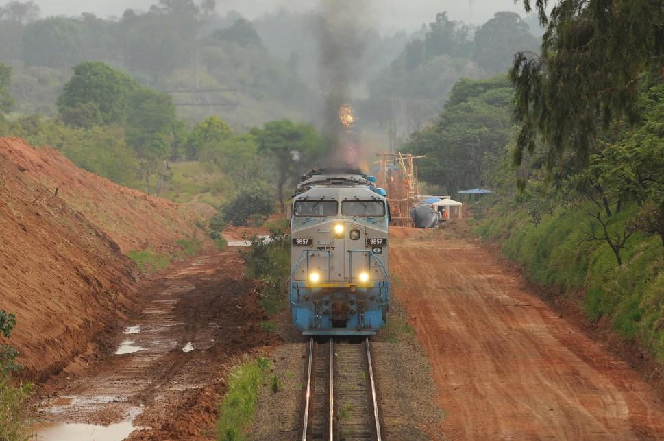 Prefeitura de Campinas p&otilde;e como condicionante desvio da linha f&eacute;rrea que passa pelo s&iacute;tio aeroportu&aacute;rio ( Janaína Ribeiro/Especial a AAN )