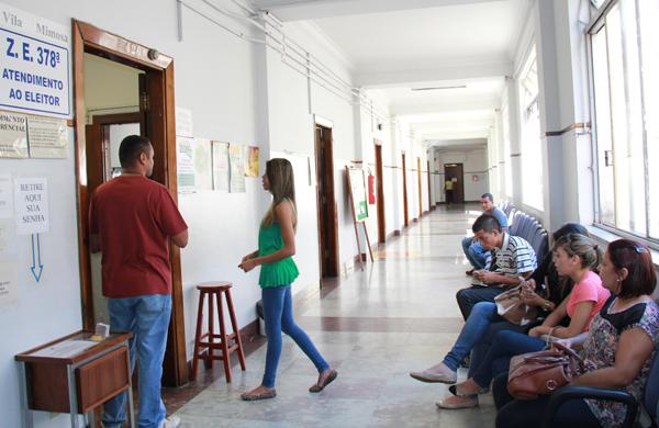 Plant&atilde;o em cart&oacute;rio eleitoral de Campinas nos &uacute;ltimos dias do prazo para quem precisava regularizar, retirar ou transferir t&iacute;tulo (Camila Moreira/ AAN)