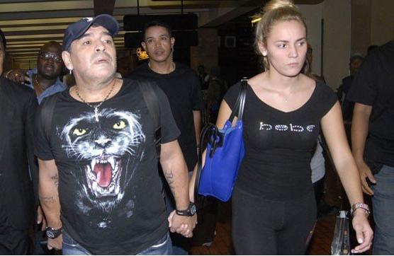 Oliva negou todas as acusa&ccedil;&otilde;es e denunciou o ex-jogador de futebol como suposto golpista (AFP)