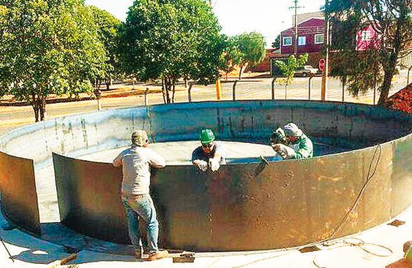 Com capacidade para 600 mil litros, o reservat&oacute;rio &eacute; uma alternativa para a escassez de &aacute;gua causada pela crise h&iacute;drica  ( Divulgação)