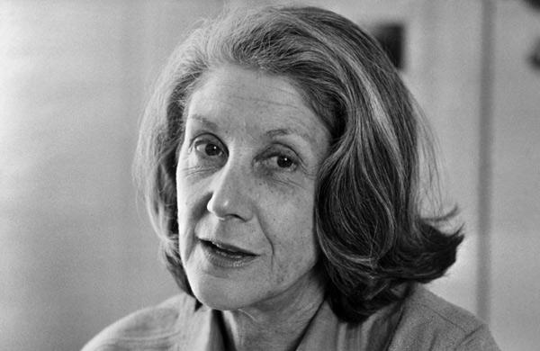 A escritora sul-africana Nadine Gordimer, Pr&ecirc;mio Nobel de Literatura 1991 e engajada na luta contra o apartheid (AFP)