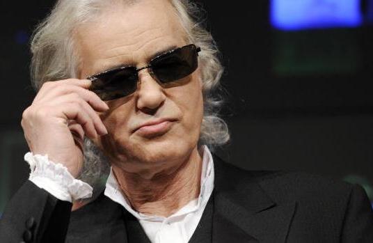 Jimmy Page, o lend&aacute;rio guitarrista do Led Zeppelin (TOSHIFUMI KITAMURA/AFP)