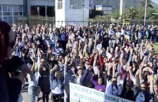 Educadores reivindicam um reajuste salarial de 8% ( Reprodução)