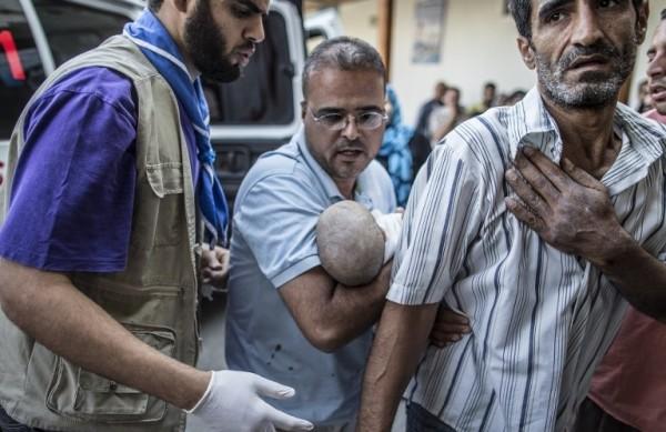 Em Gaza, param&eacute;dicos tentam salvar beb&ecirc; palestino de 6 meses ( Divulgação)