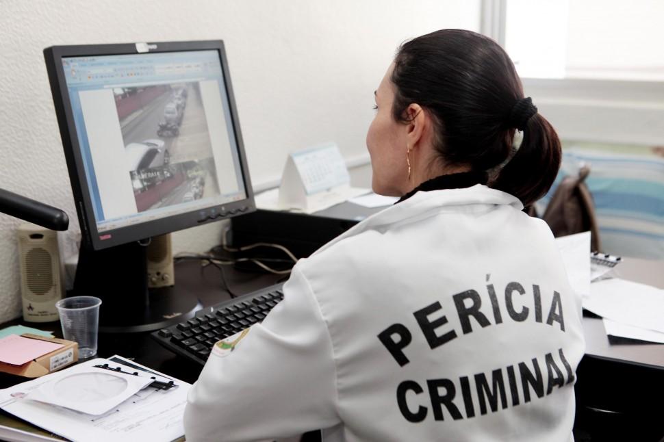 Instituto de Criminal&iacute;stica de Campinas tem d&eacute;ficit de 16 profissionais ( Rodrigo Zanotto/Especial para a AAN)