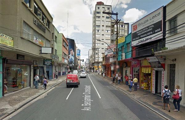 Gar&ccedil;on foi esfaqueado na barriga na Rua Benjamin Constant, no Centro de Campinas (Captura de imagem/ Google Maps)