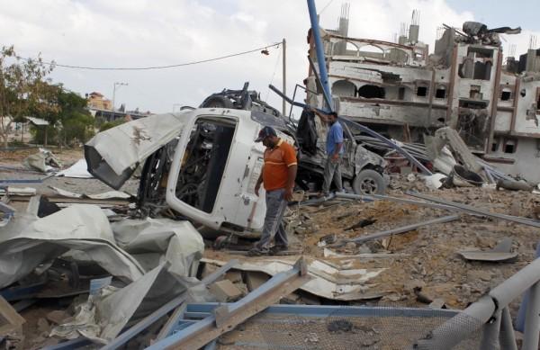 Na opera&ccedil;&atilde;o, iniciada em 8 de julho, morreram mais de 1.850 palestinos, em sua maioria civis, 64 soldados israelenses e tr&ecirc;s civis residentes em Israel (AFP PHOTO / SAID KHATIB )