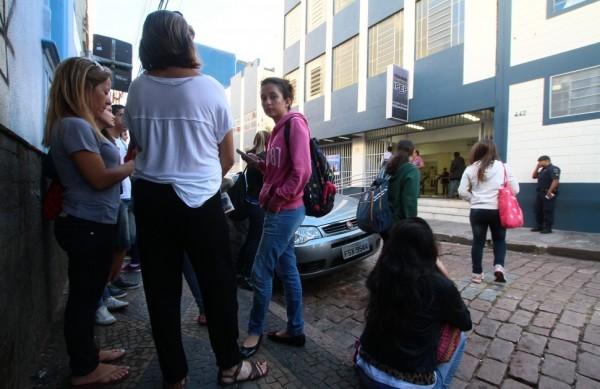 Os alunos foram barrados na catraca de estudantes ( Janaína Maciel/Especial a AAN )