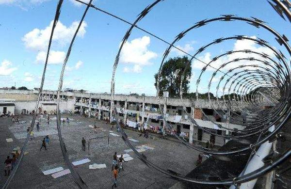 Justi&ccedil;a faz campanha pela redu&ccedil;&atilde;o de pris&otilde;es provis&oacute;rias ( Cedoc/ RAC)
