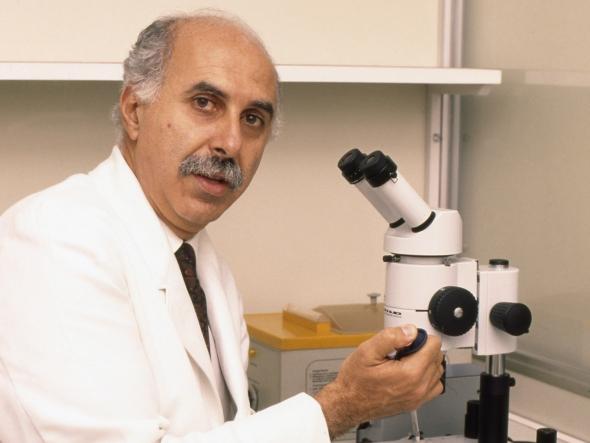 O ex-m&eacute;dico Roger Abdelmassih, na &eacute;poca em que fazia fertiliza&ccedil;&atilde;o in-vitro e estuprava as pacientes  ( Divulgação)