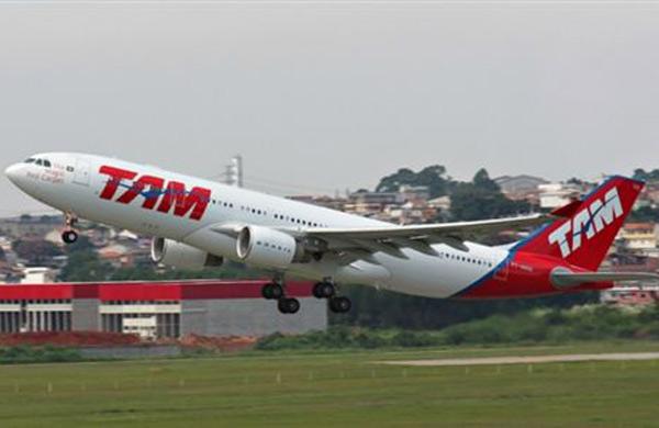 TAM informou que seis voos da companhia na rota Guarulhos - Aeroparque foram cancelados ( Divulgação)