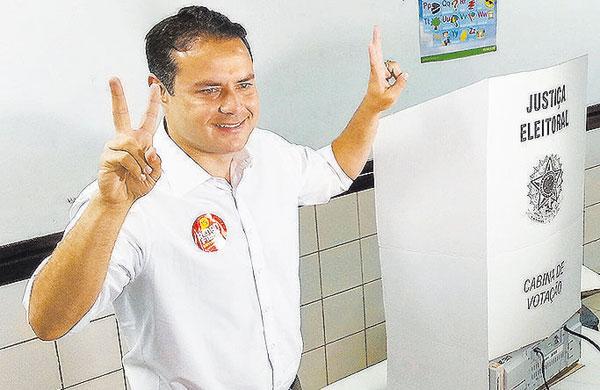 Renan Filho, do PMDB, foi eleito governador no Estado de Alagoas (Ricardo Brandt/ AE)