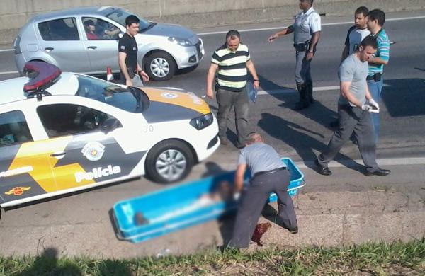 Segundo moradores, o homem era catador de material reciclado (Luiz Gustavo Sanches/Foto do Internauta)