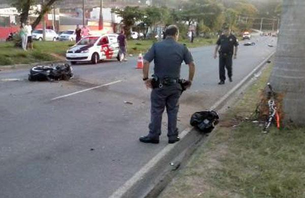 acidente, fotos, casal, moto, amparo, demiss&atilde;o, t&eacute;cnica de enfermagem (Vinicius Eugenio/Divulgação)