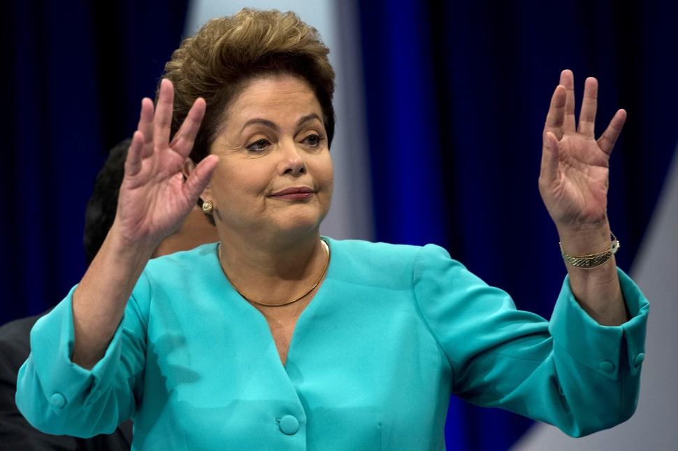 Dilma Rousseff durante debate no canal de TV SBT (Nelson Almeida/ AFP)