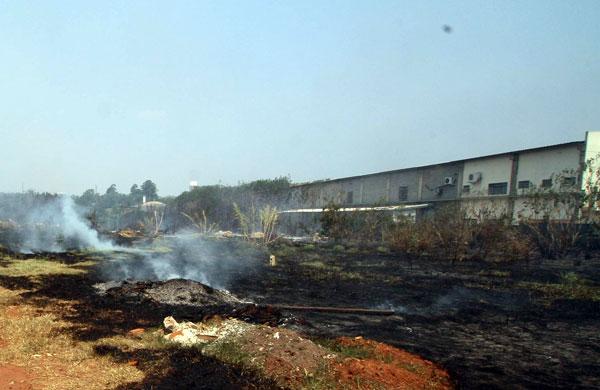 fogo, inc&ecirc;ndio, chamas, Paul&iacute;nia, polo petroqu&iacute;mico, Betel ( Janaína Ribeiro/Especial a AAN )