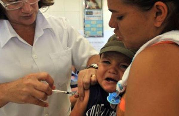 Vacina&ccedil;&atilde;o contra p&oacute;lio e sarampo come&ccedil;a em 8 de novembro ( Agência Brasil)