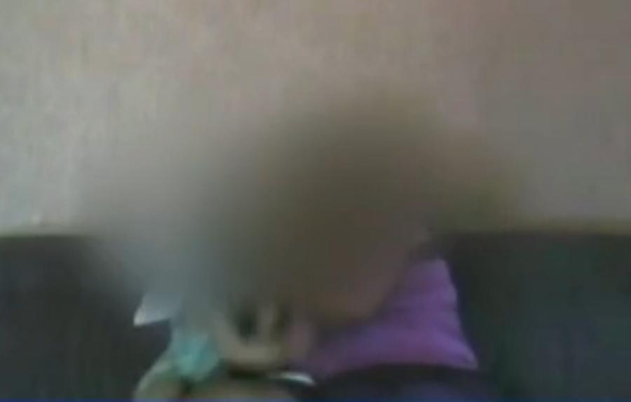 Bab&aacute;, acusada , agredir, soco, beb&ecirc;, Ilha Solteira (Captura de vídeo)