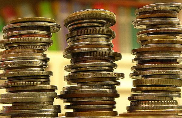 Contas do governo federal t&ecirc;m rombo de R$ 20 bi e ficam negativas no ano (EBC)