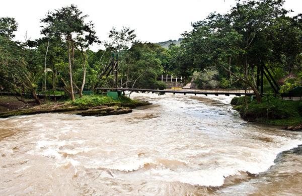 Imagem do Rio Para&iacute;ba do Sul (Divulgação/Prefeitura de Guararema)