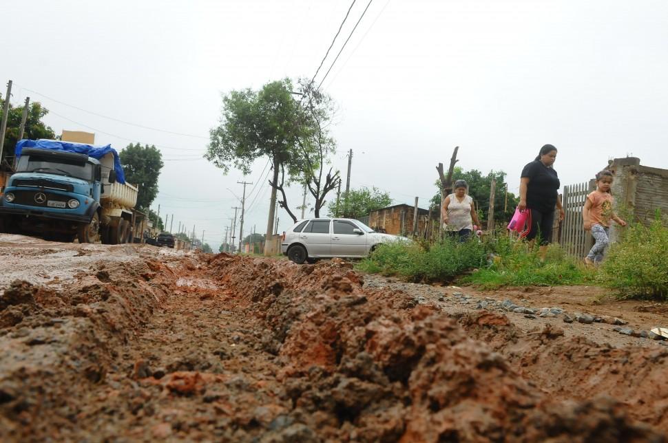 Prefeitura, abre, licita&ccedil;&atilde;o, asfaltar, ruas, Jardim Fernanda ( César Rodrigues/ AAN)