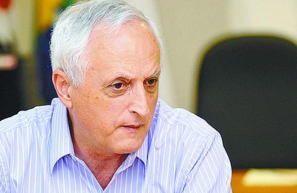O ex-secretário de Cidadania, Assistência e Inclusão Social Carlos Roberto Cecílio: compra polêmica  (Érica Dezonne/21nov2012/AAN)