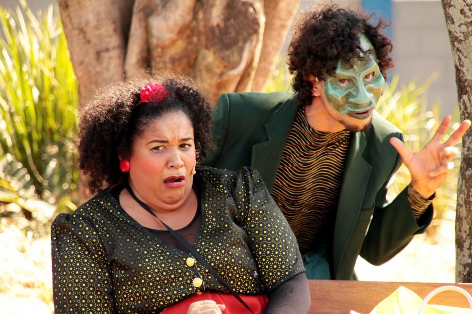 'O Ponto Alto da Festa', do Barrac&atilde;o Teatro, participa do 9&ordm; Fentepira ( Neander Heringer)