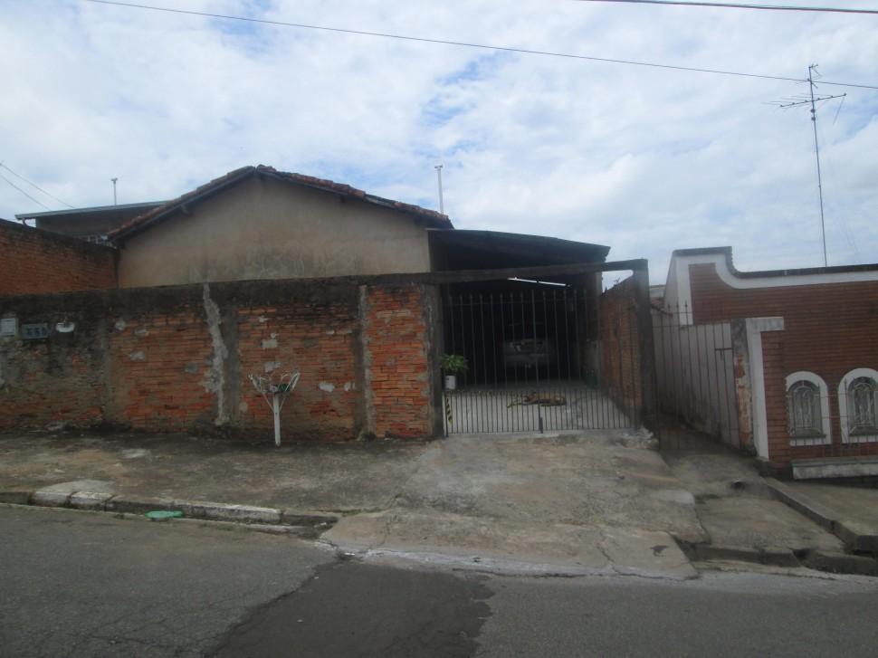 Quatro dos tiros atingiram a v&iacute;tima, sendo dois na cabe&ccedil;a, um nas costas e outro na n&aacute;dega (Alenita Ramirez/ AAN)