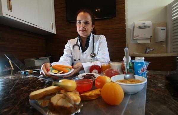  A endocrinologista Mila Cunha explica rela&ccedil;&atilde;o entre obesidade e puberdader
precoce ( Janaína Maciel/Especial a AAN )