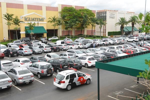 Seguran&ccedil;a acalmou os clientes e n&atilde;o houve feridos. N&atilde;o houve danos materiais e o estabelecimento n&atilde;o precisou ser fechado. ( C&eacute;sar Rodrigues/ AAN)