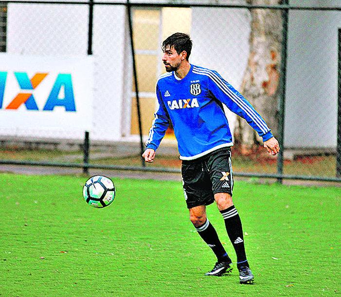 O zagueiro Luan Peres se despediu quinta-feira da Ponte e vai para o Fluminense (Cedoc/RAC)