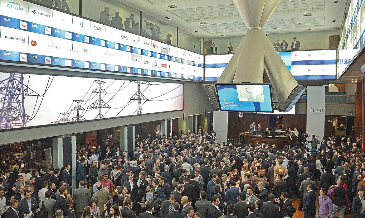 O Ibovespa teve um recuo de 11% em apenas um mês (Divulgação)