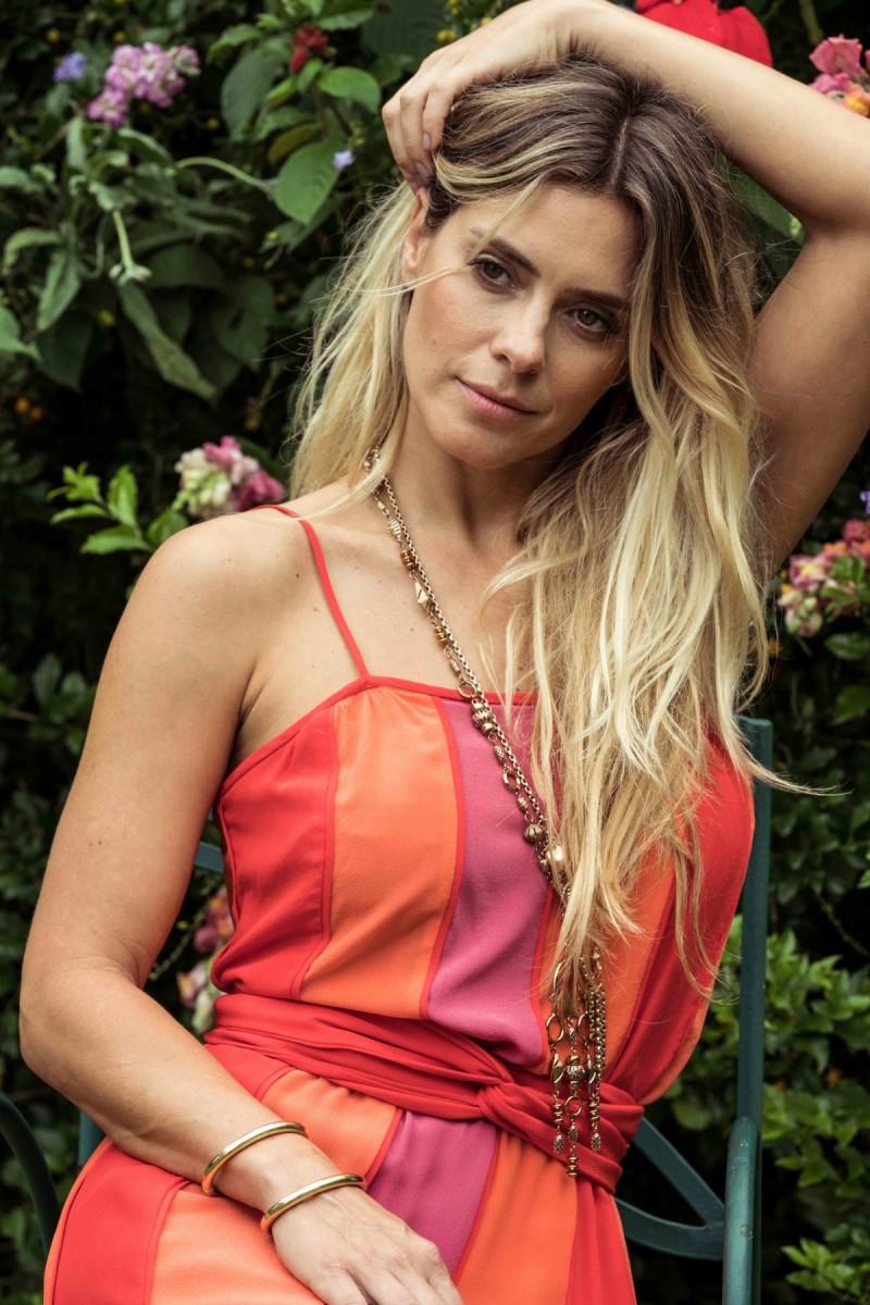 Carolina Dieckmann volta às campanhas com a coleção Verão 2019 Ateen (Rafael Di Celio)