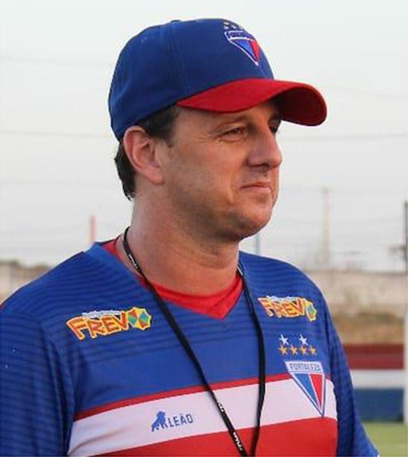 Técnico Rogério Ceni durante treino no Fortaleza (Divulgação)